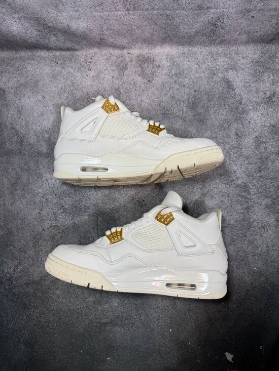 Size 9.5 | Jordan 4 Metallic Gold Box | Pre-Owned